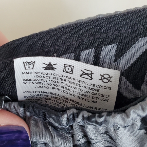 Nike Dri-Fit Large Shorts - Picture 3 of 5